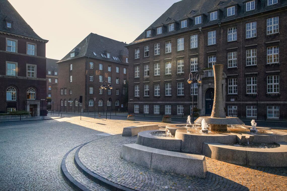 Brunnen auf einem Platz in Bottrop