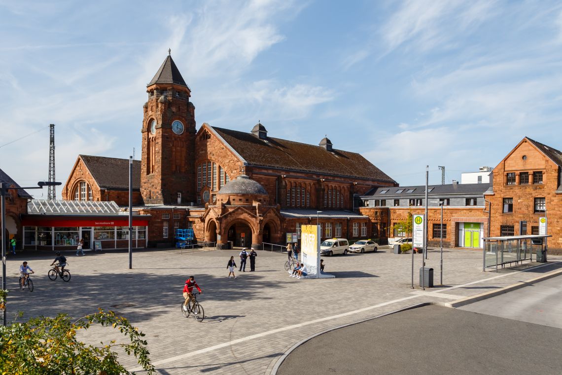 Bahnhofsgebäude in Gießen