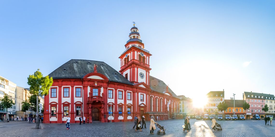 Altes Rathaus am Marktplatz in Mannheim